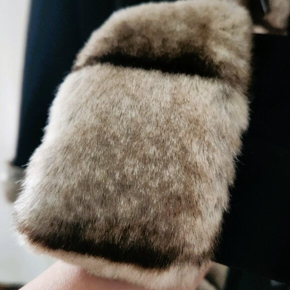 Jessica Faux Fur Coat - size XL - Picture 6 of 11